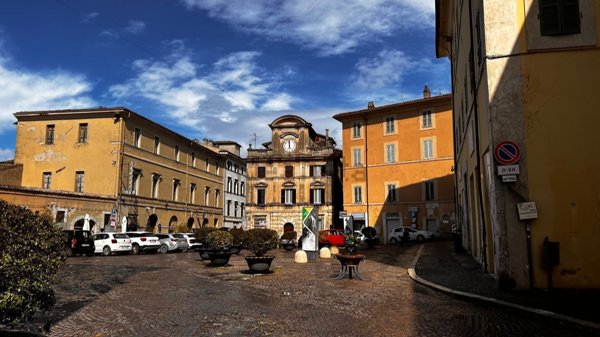 negozio in vendita a Spoleto