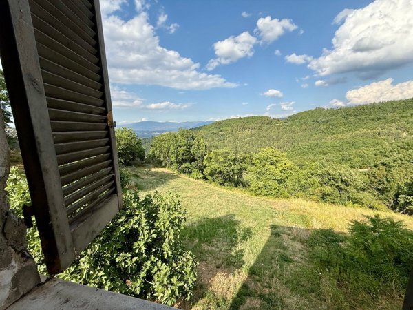 casa indipendente in vendita a Spoleto in zona Fogliano