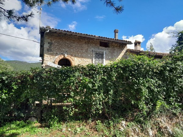 appartamento in vendita a Spoleto