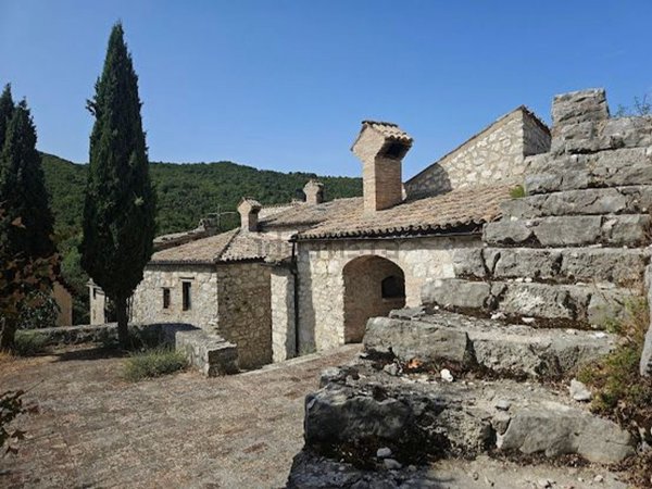 casale in vendita a Spoleto