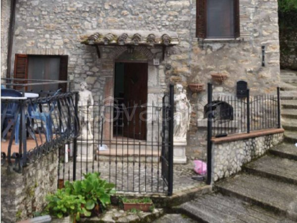 appartamento in vendita a Spoleto in zona Valle San Martino
