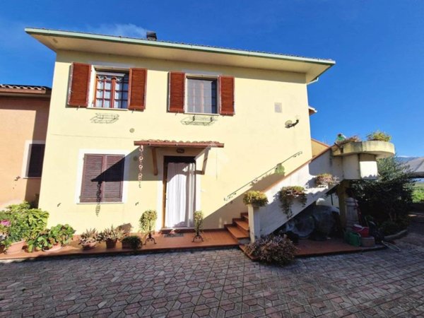 appartamento in vendita a Spoleto in zona San Giacomo