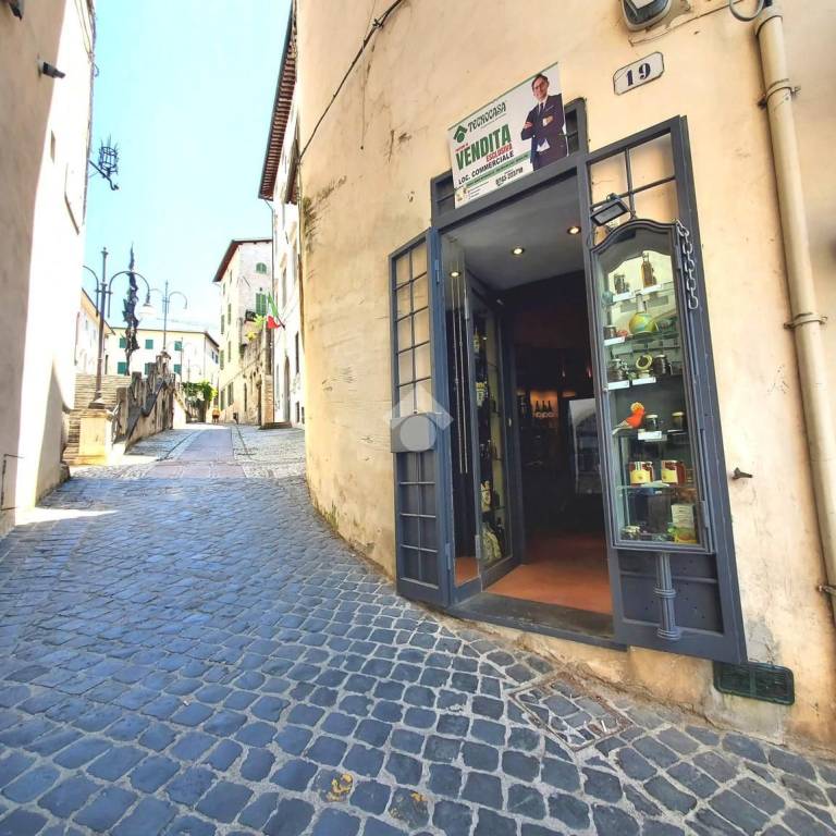negozio in vendita a Spoleto
