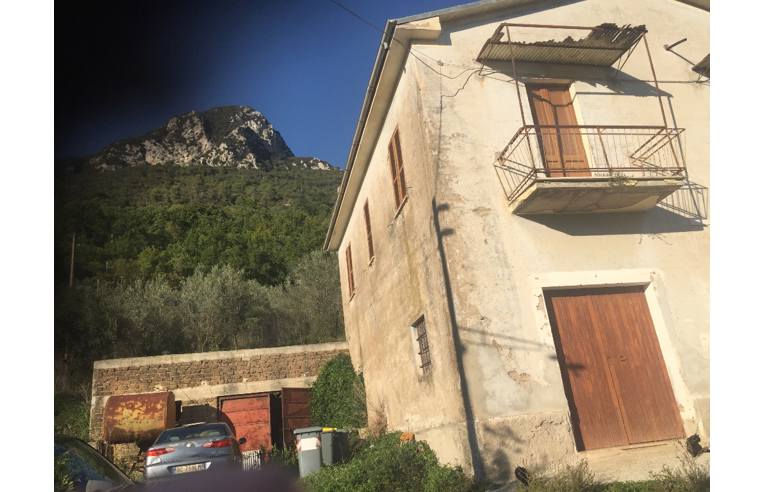 casa indipendente in vendita a Spoleto in zona Ancaiano