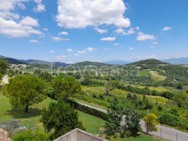 appartamento in vendita a Spoleto in zona Terzo San Severo