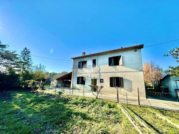 casa indipendente in vendita a Spoleto in zona San Martino