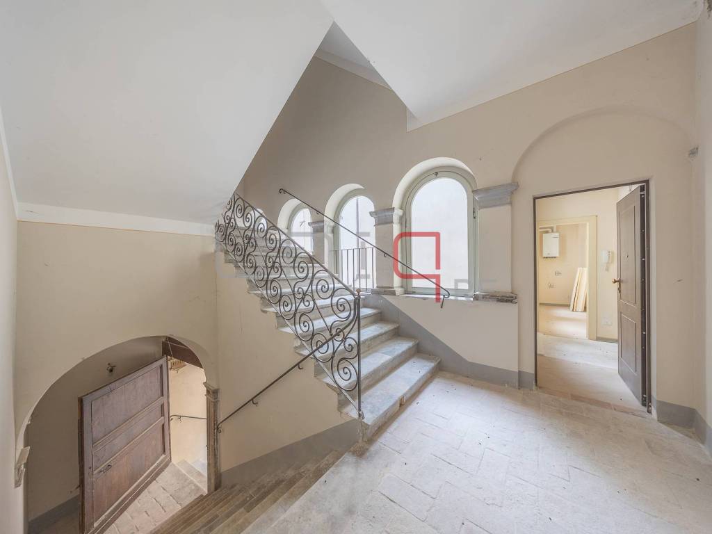 intera palazzina in vendita a Spoleto