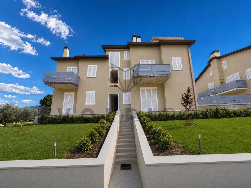 appartamento in vendita a Spoleto in zona San Giacomo