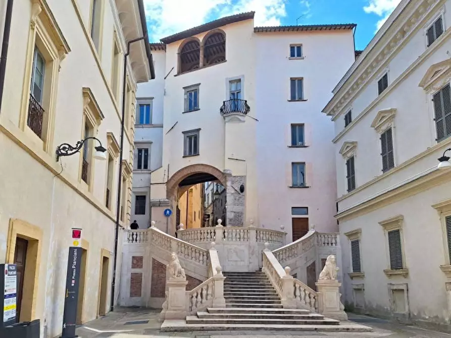 ufficio in vendita a Spoleto