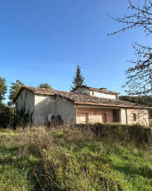 casa indipendente in vendita a Spoleto in zona Montebibico