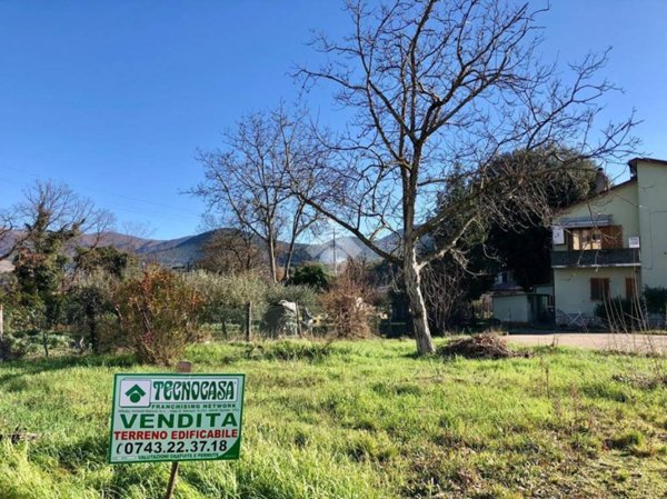 terreno edificabile in vendita a Spoleto
