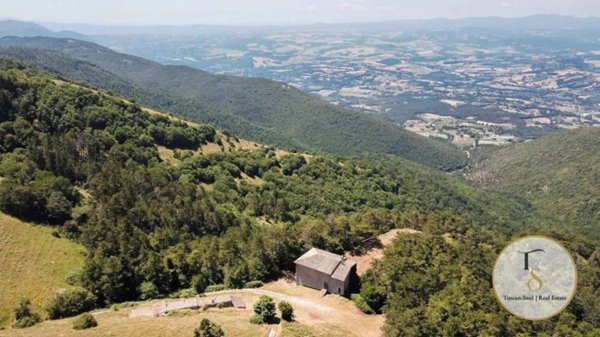 casa indipendente in vendita a Spoleto