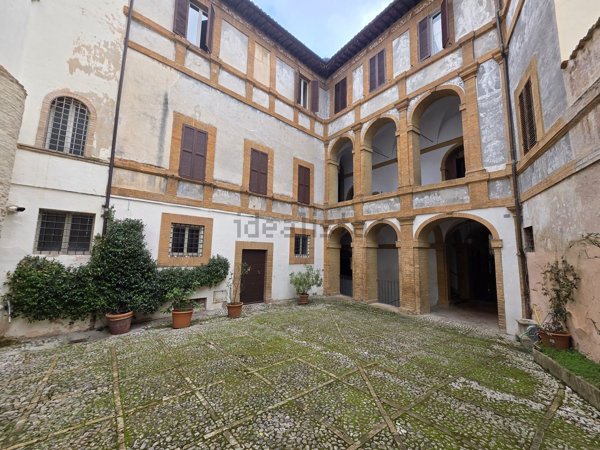 appartamento in vendita a Spoleto
