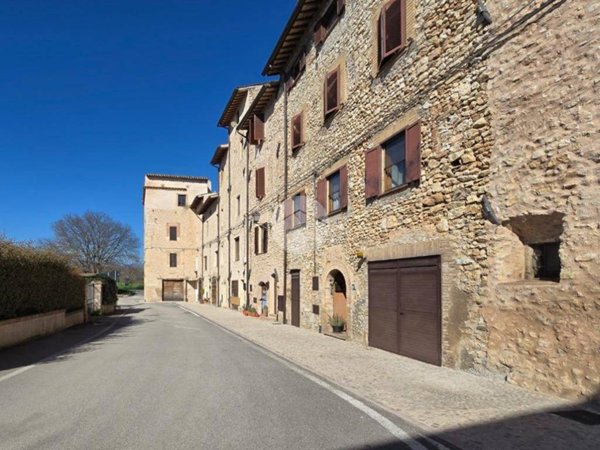 casa indipendente in vendita a Spoleto in zona San Giacomo