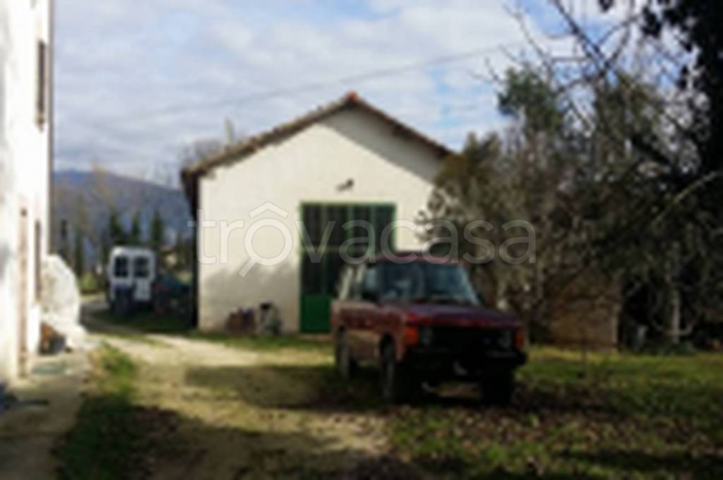 ufficio in vendita a Spoleto in zona San Giacomo