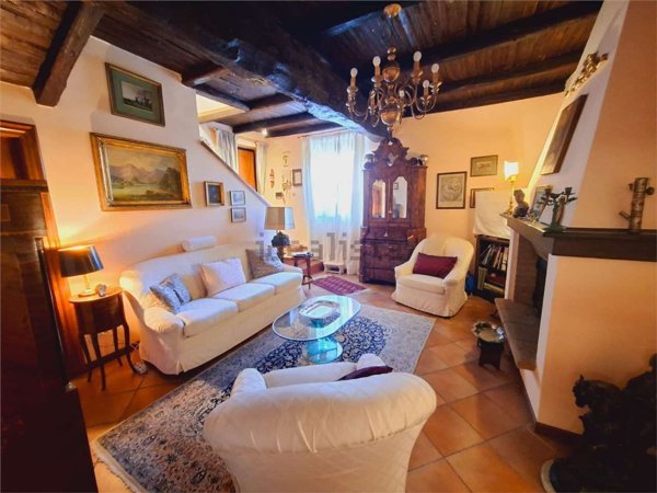 appartamento in vendita a Spoleto in zona Sant'Anastasio