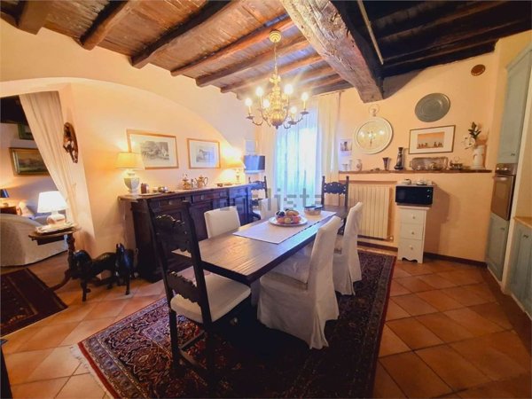 appartamento in vendita a Spoleto in zona Sant'Anastasio