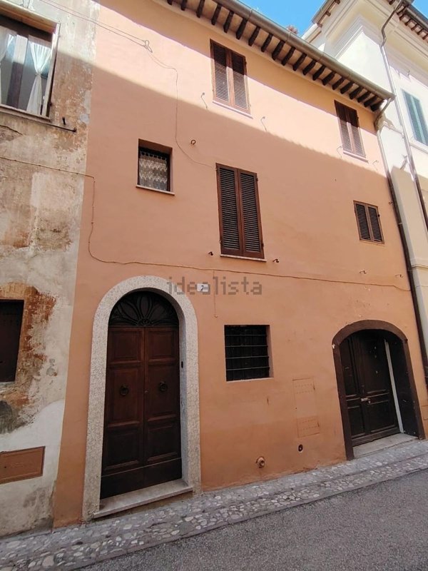 appartamento in vendita a Spoleto