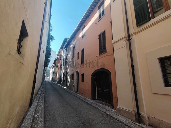 appartamento in vendita a Spoleto