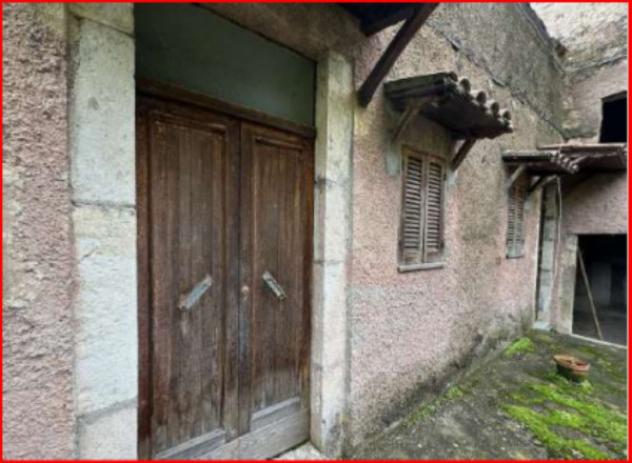 casa indipendente in vendita a Spoleto in zona Cese