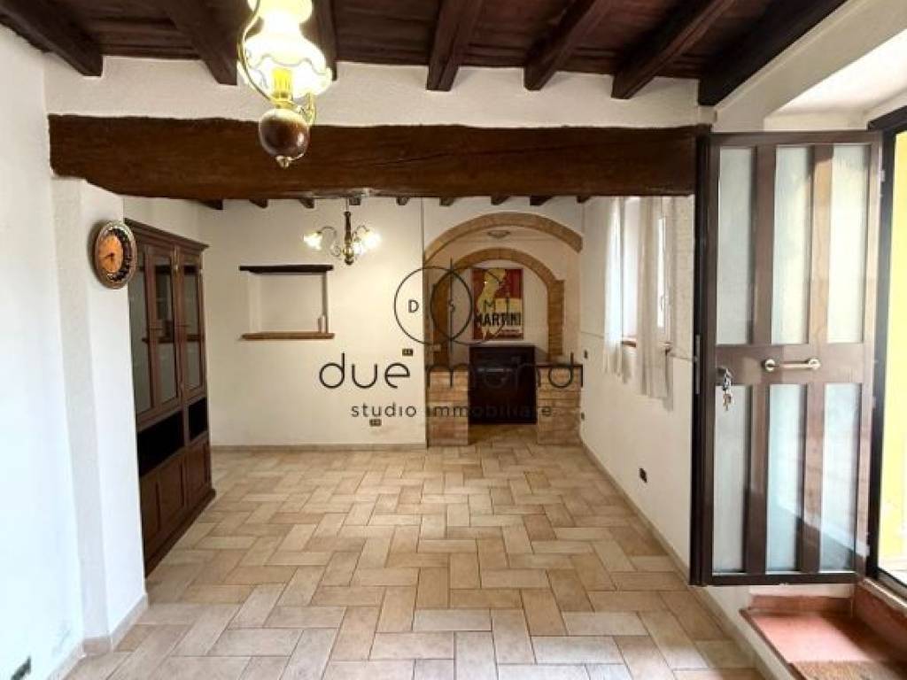 appartamento in vendita a Spoleto in zona San Giacomo