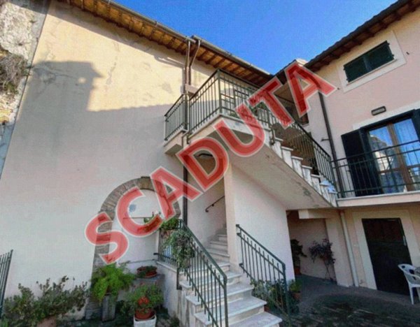 appartamento in vendita a Spoleto in zona Morgnano