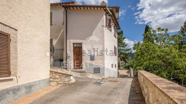 appartamento in vendita a Spoleto