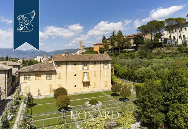 negozio in vendita a Spoleto