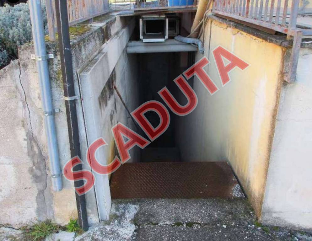 ufficio in vendita a Spoleto