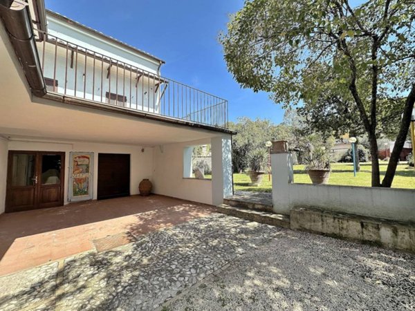 casa indipendente in vendita a Spoleto in zona San Giacomo