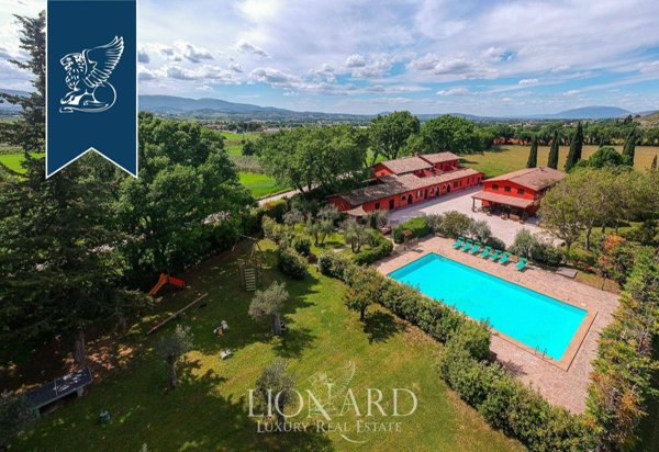 casa indipendente in vendita a Spoleto in zona Eggi