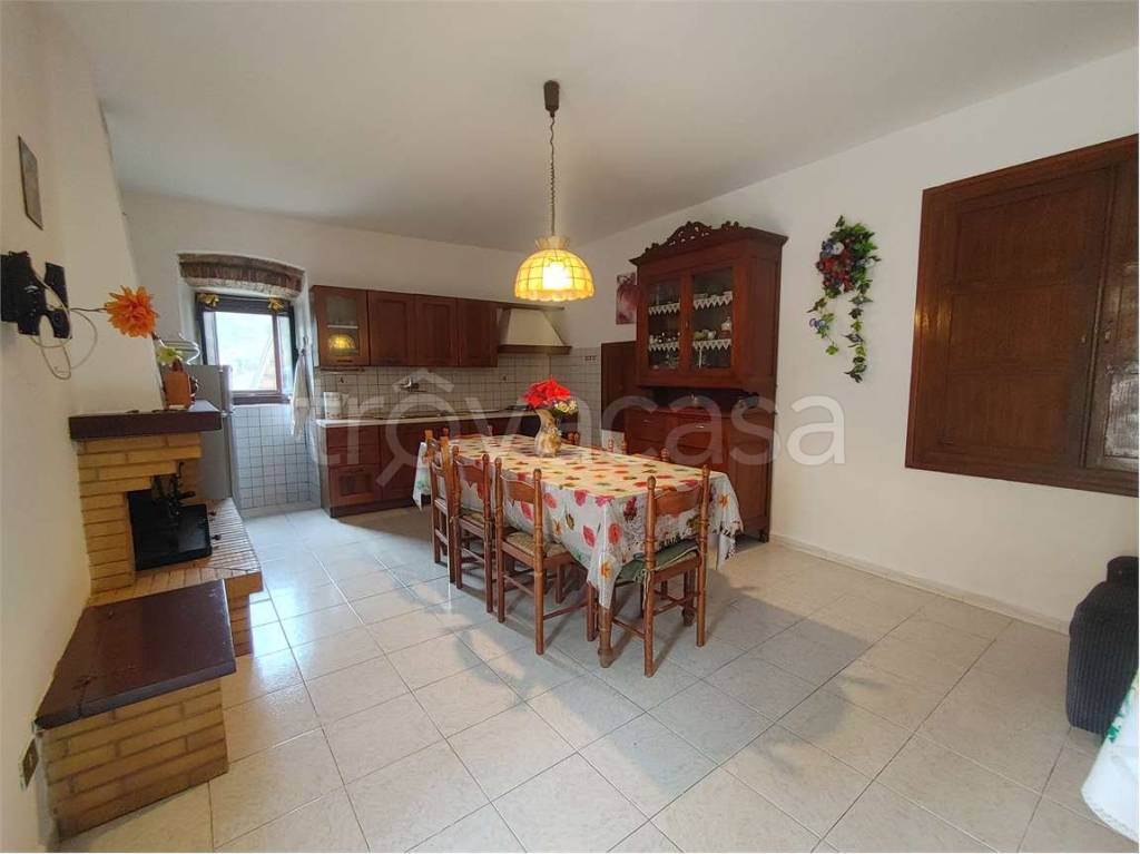 casa semindipendente in vendita a Spoleto