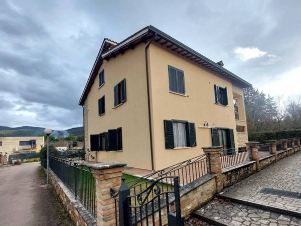 appartamento in vendita a Spoleto