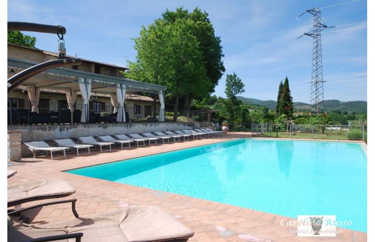 casa indipendente in vendita a Spoleto