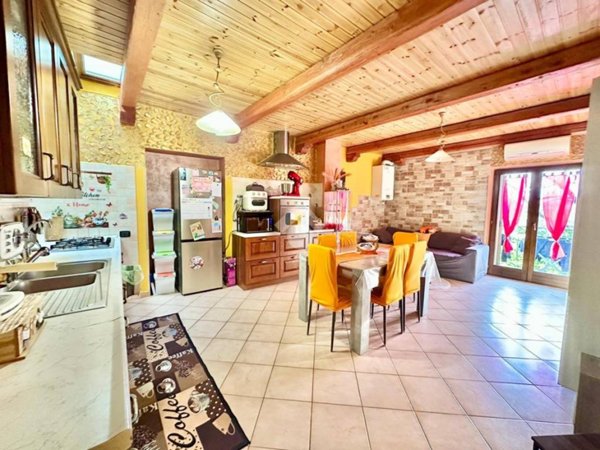 appartamento in vendita a Spoleto in zona San Brizio