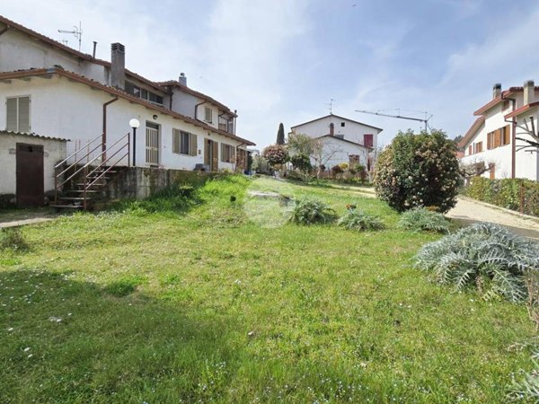 appartamento in vendita a Spoleto in zona Collicelli