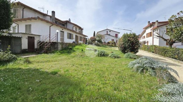 appartamento in vendita a Spoleto in zona Collicelli