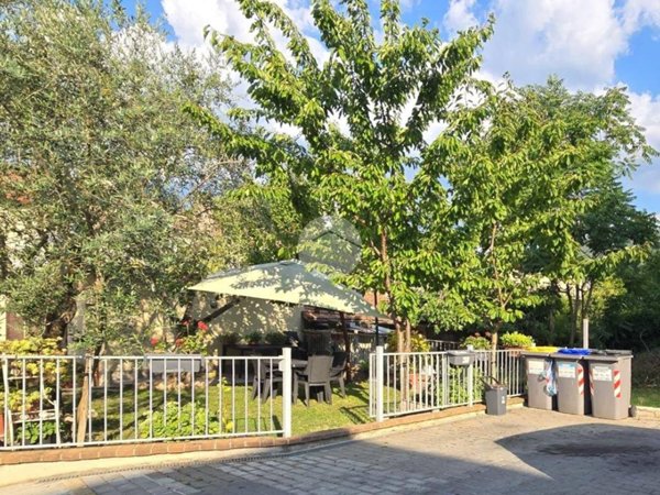 casa indipendente in vendita a Spoleto