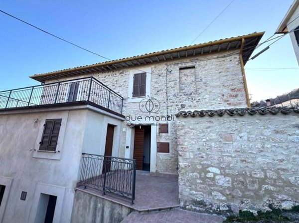 appartamento in vendita a Spoleto in zona Terzo San Severo