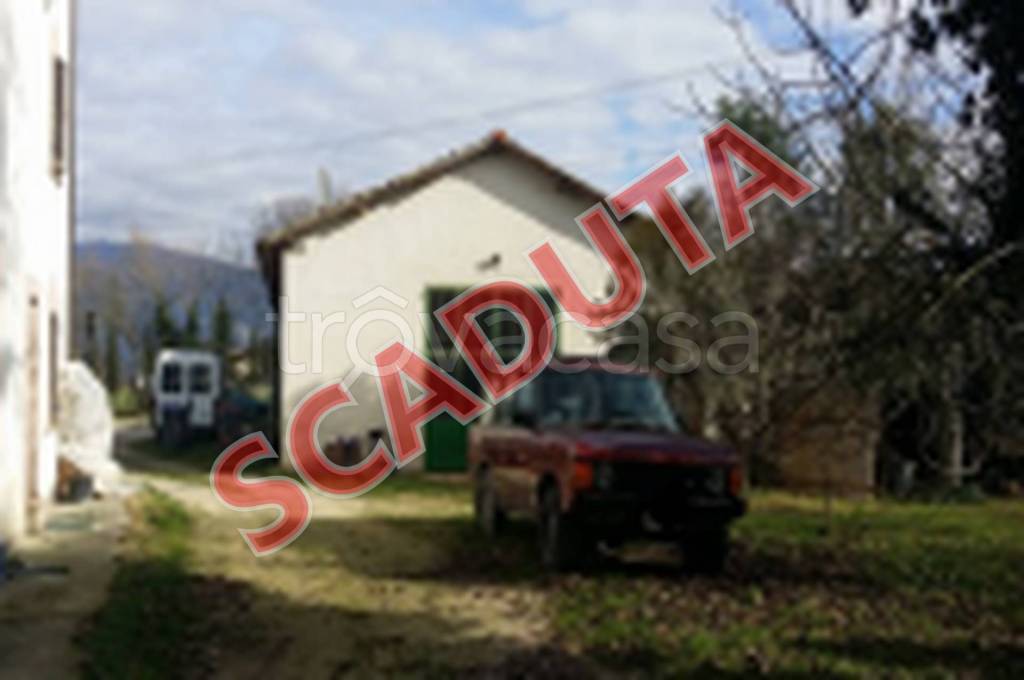 ufficio in vendita a Spoleto in zona Protte