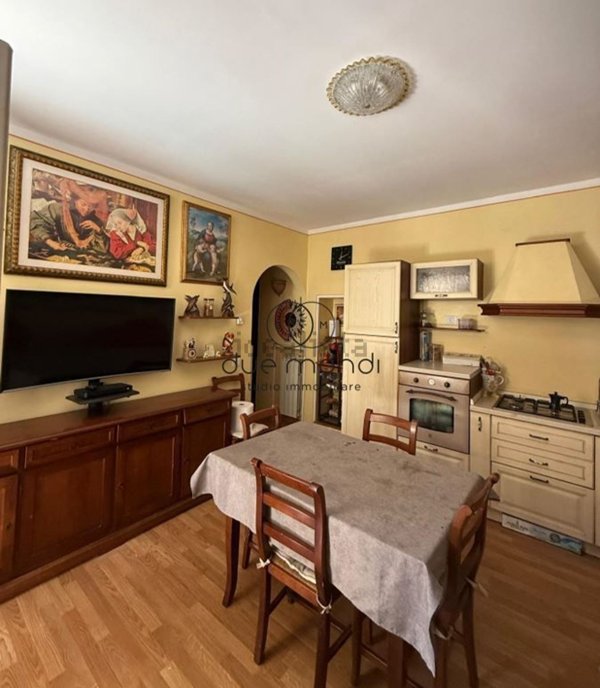 casa indipendente in vendita a Spoleto in zona Crocemarroggia