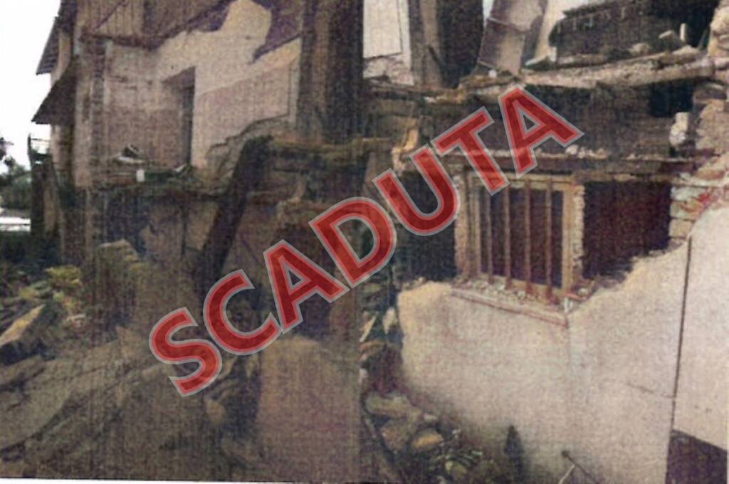 appartamento in vendita a Spoleto in zona Beroide