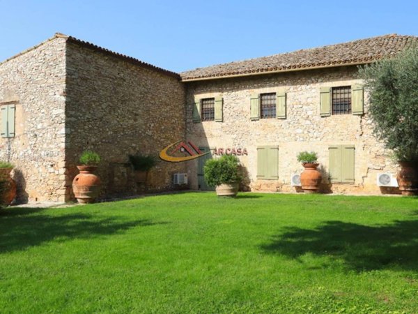 intera palazzina in vendita a Spoleto in zona Vallocchia