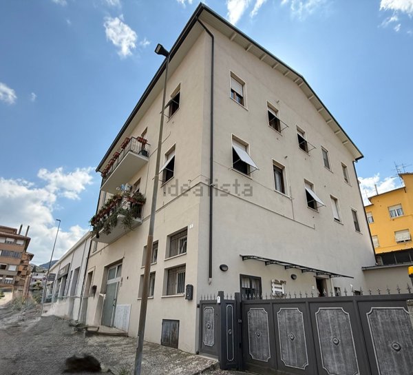 appartamento in vendita a Spoleto