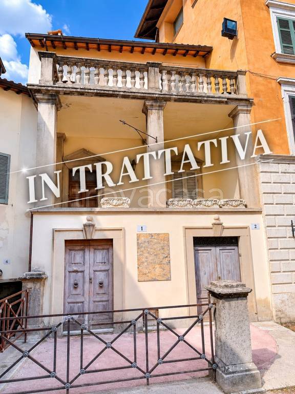 casa indipendente in vendita a Spoleto