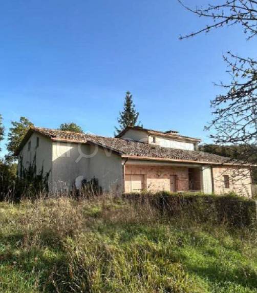 casa indipendente in vendita a Spoleto in zona Montebibico