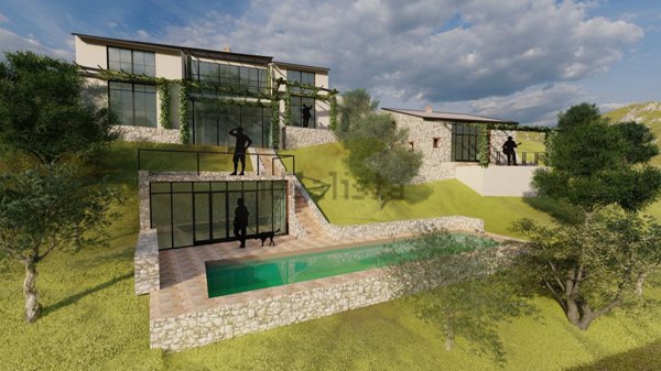 esavano in vendita a Spoleto