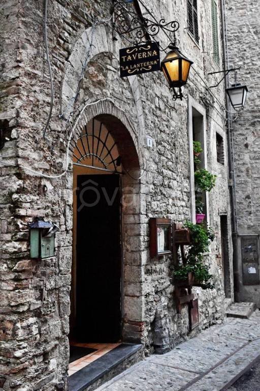 negozio in vendita a Spoleto