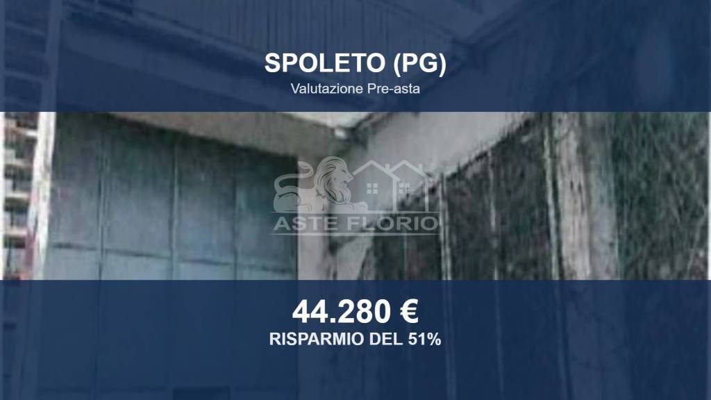 locale commerciale in vendita a Spoleto