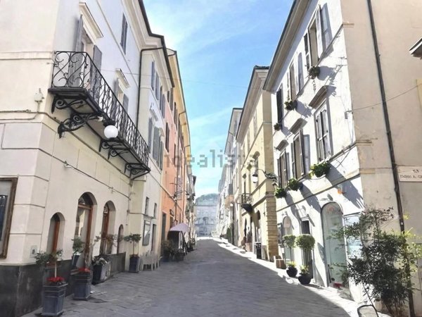 appartamento in vendita a Spoleto